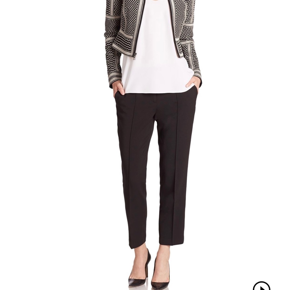 BCBGMAXAZRIA - Cropped pants